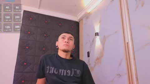 logan_and_rachel online show from April 1, 7:22 pm