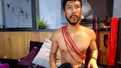 logan_mercer online show from December 17, 7:42 pm