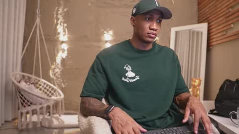 logan_varela online show from March 1, 3:16 pm