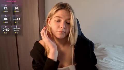 Logan and Katana online show from October 13, 10:06 am