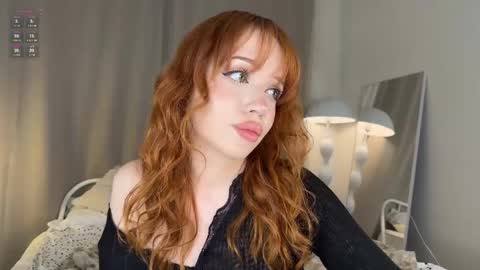 loiibambix online show from April 2, 6:48 pm