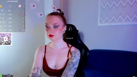 lois_conner online show from June 2, 11:51 pm