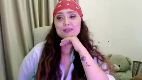 lola online show from June 2, 3:25 pm
