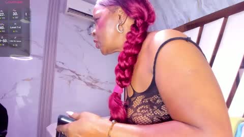 Lola online show from April 7, 11:34 am