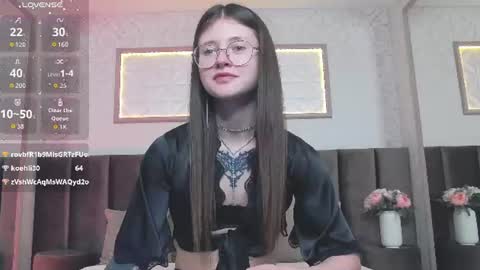 lolabev online show from July 26, 1:20 pm