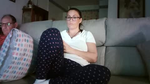 LOLA HUESO y ERIC online show from April 19, 6:10 pm