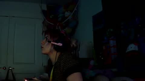 Lola Lixx online show from February 7, 5:41 am