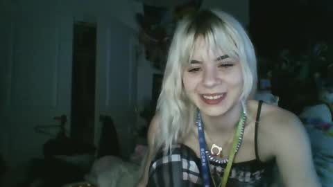 Lola Lixx online show from December 8, 7:58 am