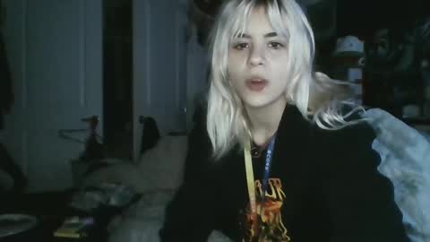 Lola Lixx online show from December 9, 7:28 am