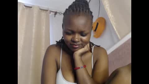 Snapshot of lolamia7 chatting on October 22, 6:49 am lolamia7 online show from October 22, 6:49 am