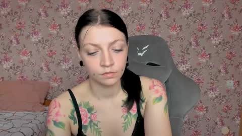 Lola Next stream January 6th at 0500am  30 minutes GMT online show from April 21, 3:35 am