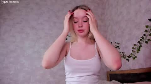 Snapshot of lollipops6666 chatting on October 14, 7:11 am Mia online show from October 14, 7:11 am