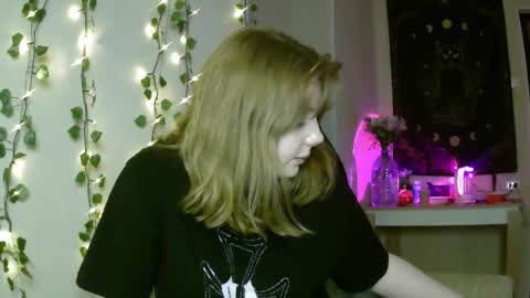 Lilly online show from March 10, 4:57 pm