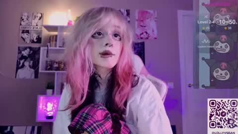 Lolly   online show from February 9, 8:45 pm