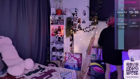 Lolly   online show from December 12, 10:52 pm