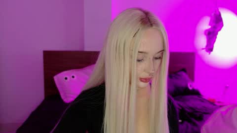 Kari online show from May 15, 8:23 am