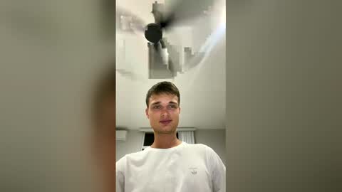 london_tomy online show from March 29, 1:07 am