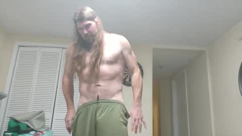 longhairedfreak1921 online show from October 17, 3:54 am