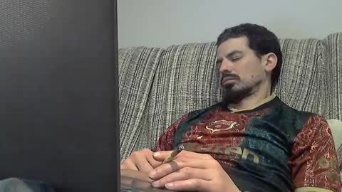 Alejandro Rulitos Twitter longnight55 Intagram 5longnight5 online show from February 26, 8:15 pm