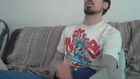 Alejandro Rulitos Twitter longnight55 Intagram 5longnight5 online show from February 19, 4:06 pm