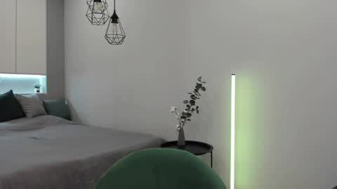 Eva online show from December 28, 12:35 pm