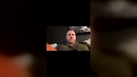 Bradsobad88 online show from April 19, 3:29 am