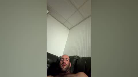 longsward online show from February 17, 7:29 am