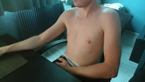 Snapshot of loofy_art chatting on September 14, 1:12 pm Loofy Art online show from September 14, 1:12 pm