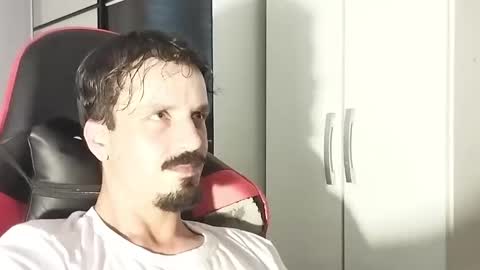 Lucas online show from February 21, 5:53 pm