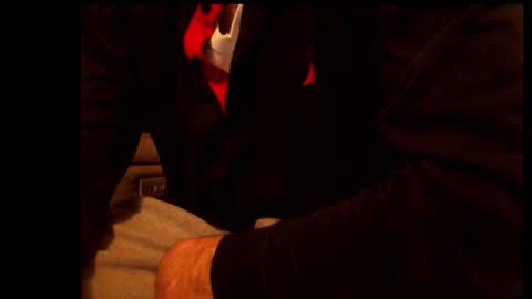 looking469 online show from December 1, 4:10 am