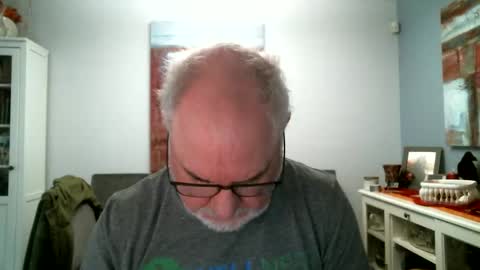 loop102 online show from April 4, 7:10 pm