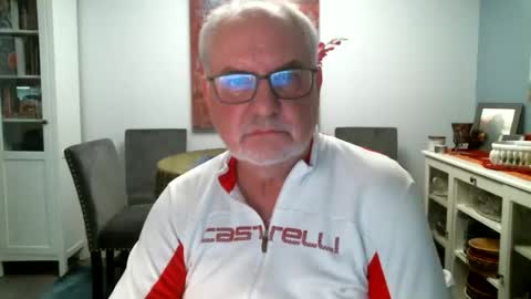 loop102 online show from April 22, 1:24 am