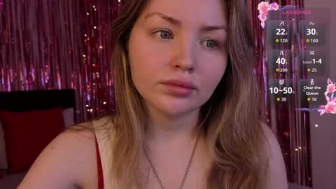 Lora online show from April 3, 2:13 pm