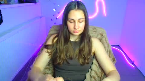 Lora online show from April 15, 7:12 am