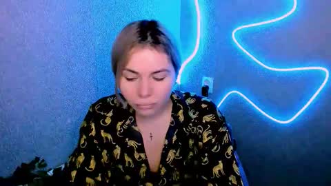 Lora online show from January 8, 3:01 am