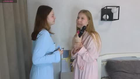 Nika and Rouse online show from April 12, 3:21 am