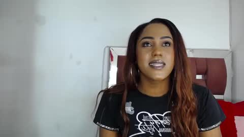 Loraine online show from September 27, 8:17 pm