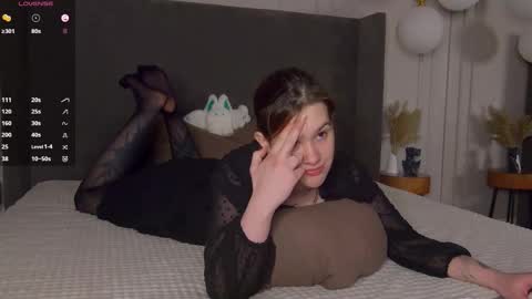 Lora online show from November 16, 4:31 pm