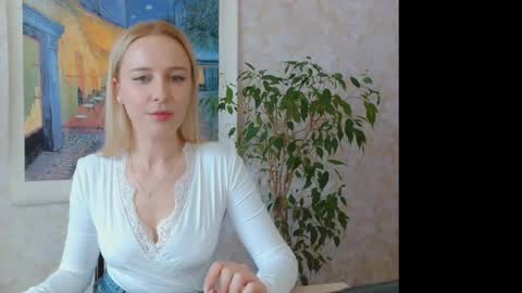 loravine online show from April 16, 12:38 pm