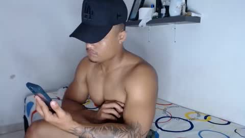 Snapshot of lordblaze_ chatting on October 31, 4:35 am Dominic online show from October 31, 4:35 am