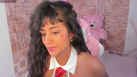 lore_rey online show from May 13, 7:01 pm