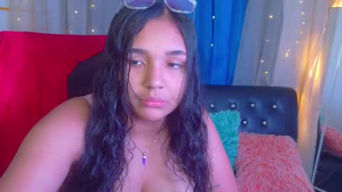 loreanis online show from March 5, 11:14 pm