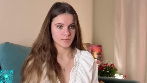 Chloe for Fan BlackHole online show from November 6, 6:22 pm