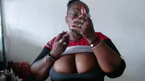 Snapshot of loretybighot chatting on February 27, 6:53 pm loretybighot online show from February 27, 6:53 pm