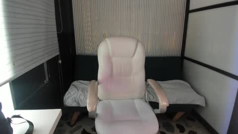 Lorraine online show from April 20, 12:52 pm