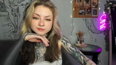 Snapshot of lostallice chatting on March 3, 10:06 am lostallice online show from March 3, 10:06 am