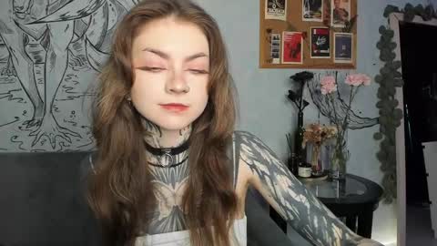 lostallice online show from March 30, 5:18 am