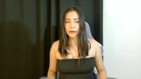 lotusp3tals online show from June 15, 11:52 pm