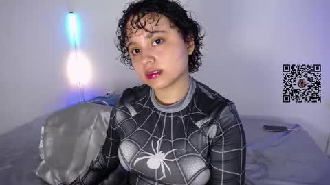 lou_cuteee online show from March 26, 3:01 am