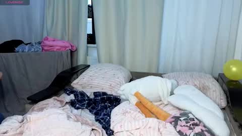 louie_evans online show from February 11, 7:56 am